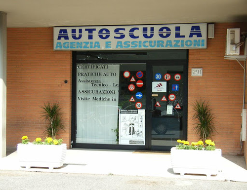 Autoscuola "La Rustica 76"