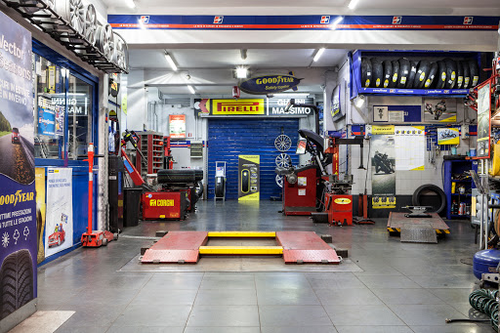 Gianni Gomme Superservice