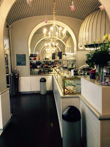 Melrose Bar