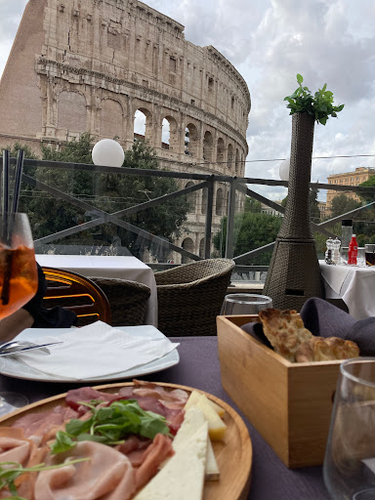 Royal Art Café